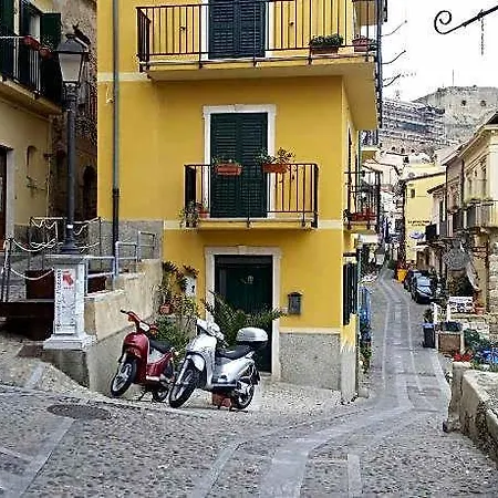 Il Borgo 4*
